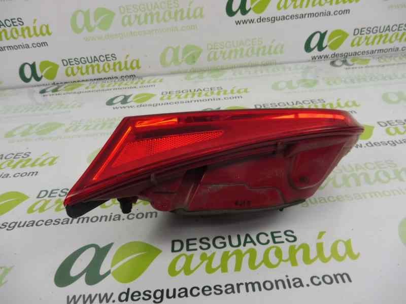 Recambio de piloto trasero derecho en porton para kia cee´d drive referencia OEM IAM   