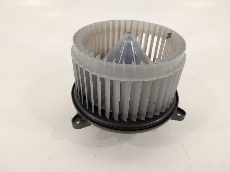 Recambio de ventilador calefaccion para chevrolet cruze hatchback lt+ referencia OEM IAM 5242710201  
