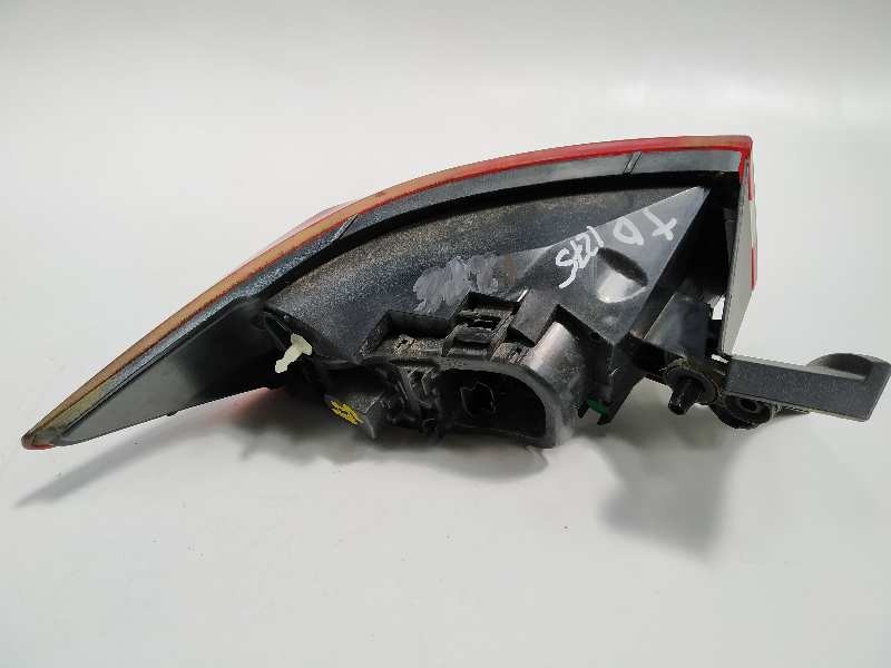 Recambio de piloto trasero derecho para renault clio iv technofeel referencia OEM IAM 265502631R  