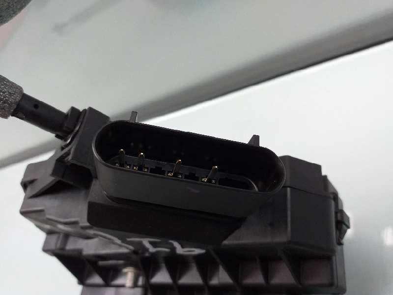 Recambio de cerradura puerta delantera derecha para ford focus lim. (cb8) trend referencia OEM IAM BM5AA21812BG  