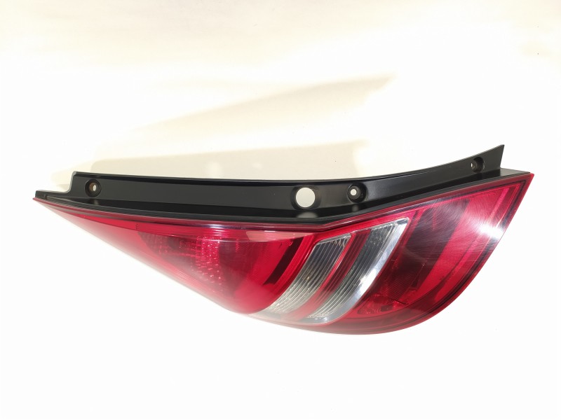 Recambio de piloto trasero izquierdo para hyundai i30 classic referencia OEM IAM 924012R0  