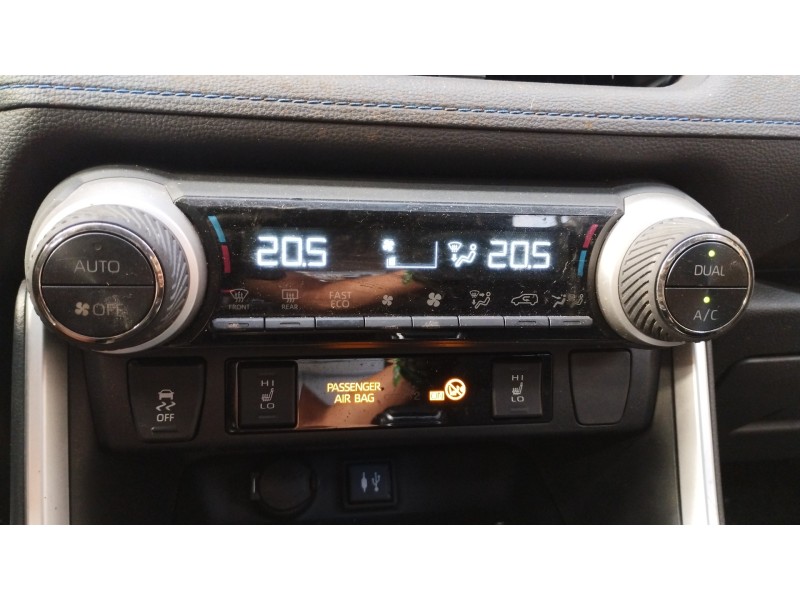 Recambio de mando climatizador para toyota rav 4 advance hybrid referencia OEM IAM 5590042580  