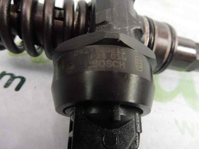 Recambio de inyector para volkswagen golf iv berlina (1j1) highline referencia OEM IAM 038130073AG 0414720215 