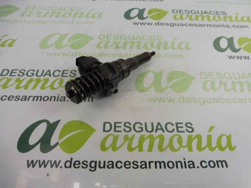 Recambio de inyector para volkswagen golf iv berlina (1j1) highline referencia OEM IAM 038130073AG 0414720215 