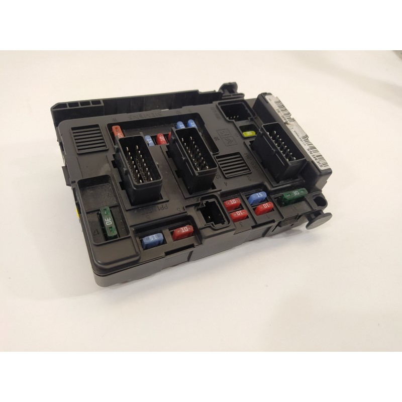 Recambio de caja reles / fusibles para citroën xsara picasso 1.6 hdi 90 exclusive referencia OEM IAM 9650618480  