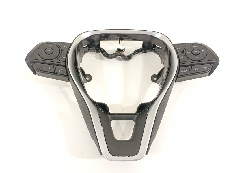 Recambio de mando volante para toyota rav 4 advance hybrid referencia OEM IAM 4Y893F  