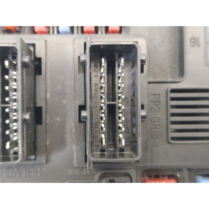Recambio de caja reles / fusibles para citroën xsara picasso 1.6 hdi 90 exclusive referencia OEM IAM 9650618480  