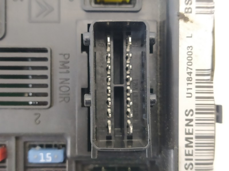 Recambio de caja reles / fusibles para citroën xsara picasso 1.6 hdi 90 exclusive referencia OEM IAM 9650618480  