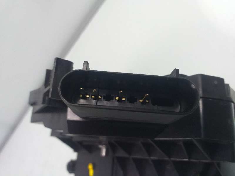 Recambio de cerradura puerta delantera derecha para ford fiesta (cb1) sport referencia OEM IAM 8A6AA21812BD  