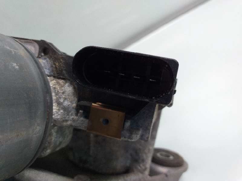 Recambio de motor limpia delantero para ford focus lim. (cb8) trend referencia OEM IAM BM5117504AL 0390248152 