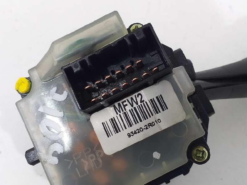 Recambio de mando limpia para hyundai i30 classic referencia OEM IAM 934202R010  