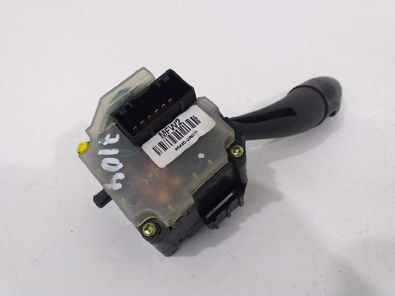 Recambio de mando limpia para hyundai i30 classic referencia OEM IAM 934202R010  