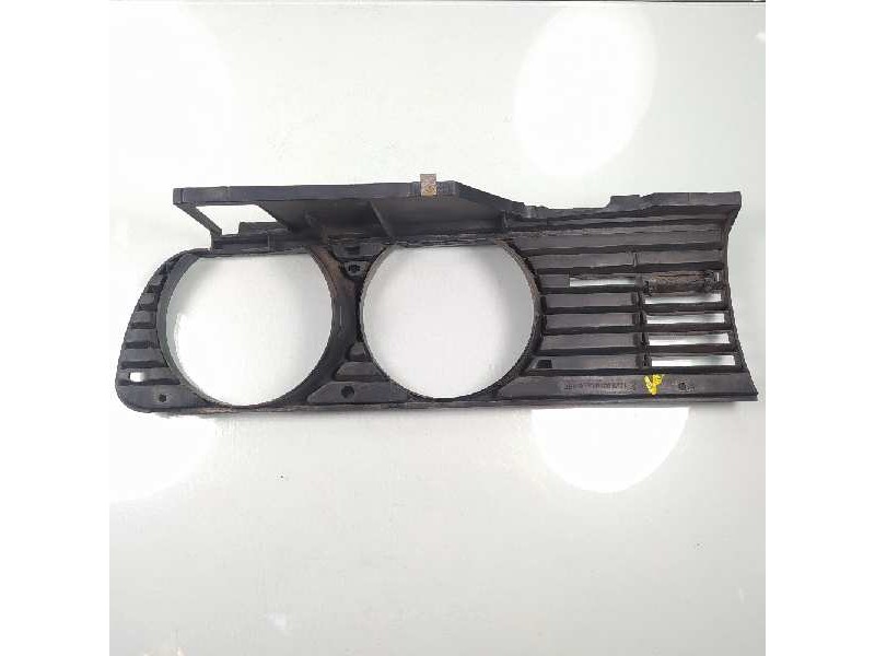 Recambio de rejilla delantera para bmw serie 3 berlina (e30) referencia OEM IAM 51131876091  