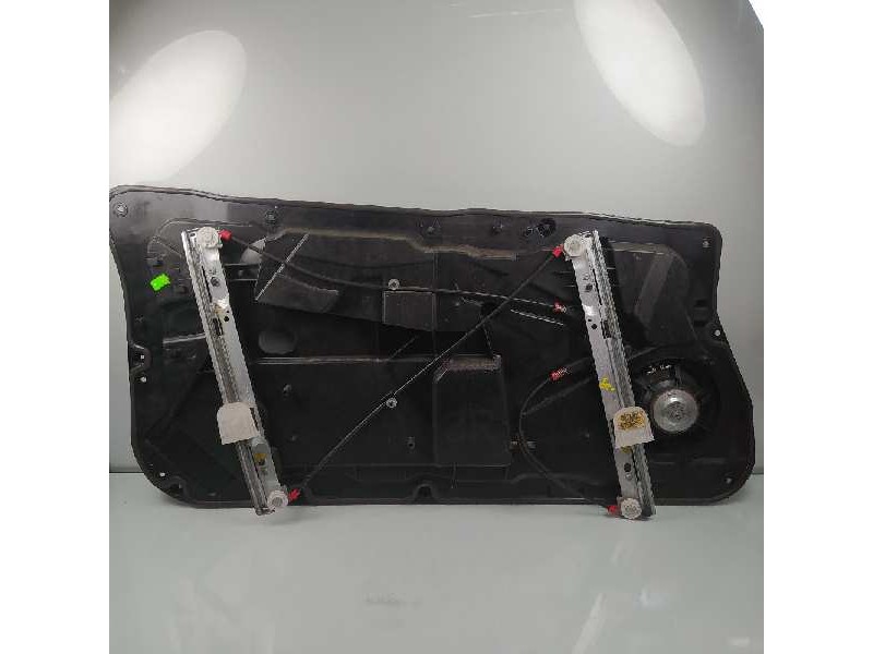 Recambio de elevalunas delantero derecho para ford fiesta (cb1) sport referencia OEM IAM 8A61B045H16AH 8A6114553A 