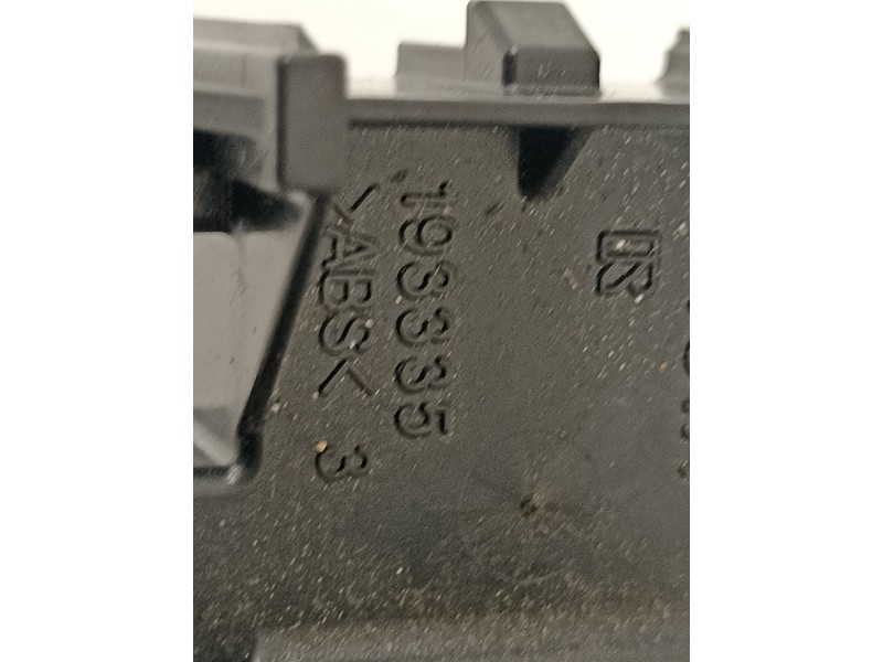 Recambio de mando elevalunas trasero derecho para toyota rav 4 advance hybrid referencia OEM IAM 153361F8N  