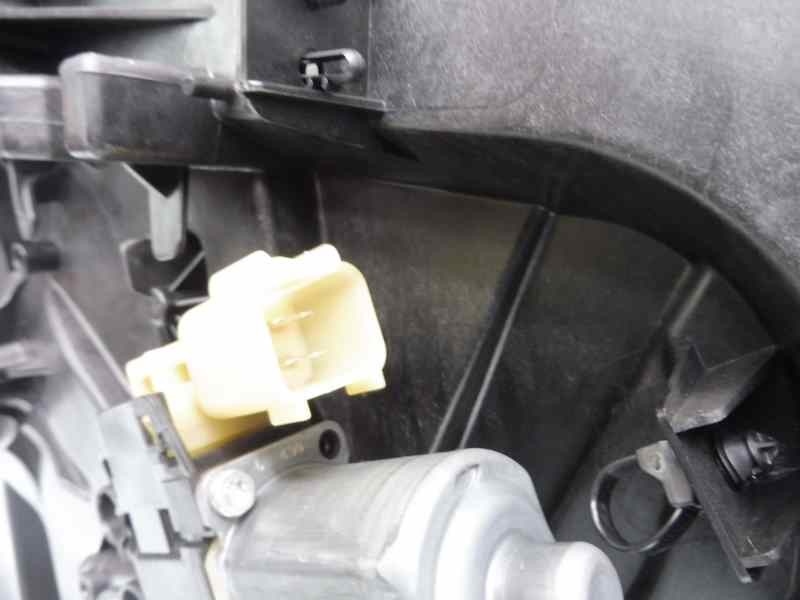 Recambio de elevalunas delantero izquierdo para ford fiesta (cb1) sport referencia OEM IAM 8A6114A389B  