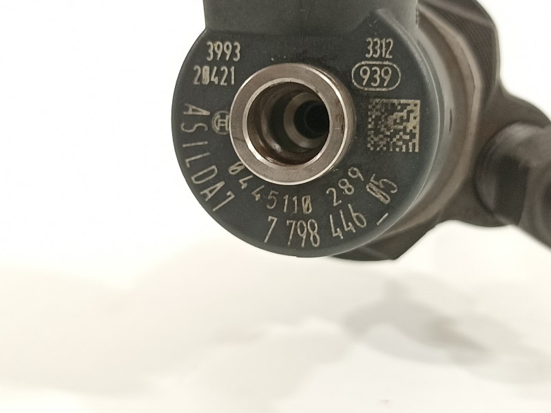 Recambio de inyector para bmw mini clubman (r55) cooper d referencia OEM IAM 779844605 0445110289 