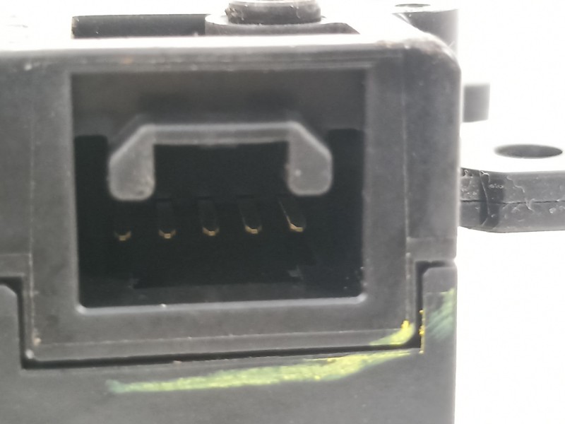 Recambio de motor apertura trampillas climatizador para toyota rav 4 advance hybrid referencia OEM IAM 0638002031  