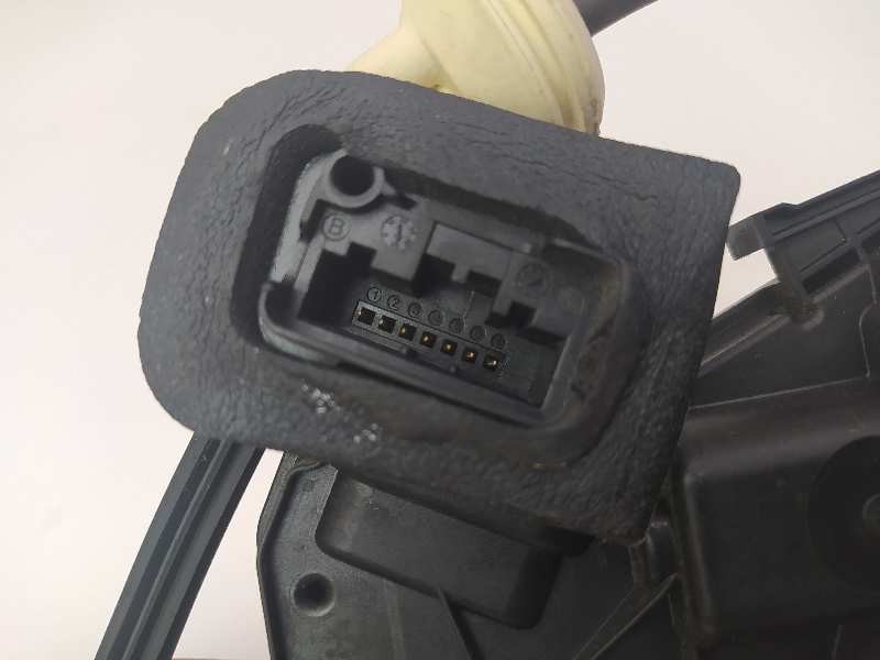 Recambio de cerradura puerta delantera izquierda para volkswagen golf vi (5k1) advance referencia OEM IAM 5K1837015B  