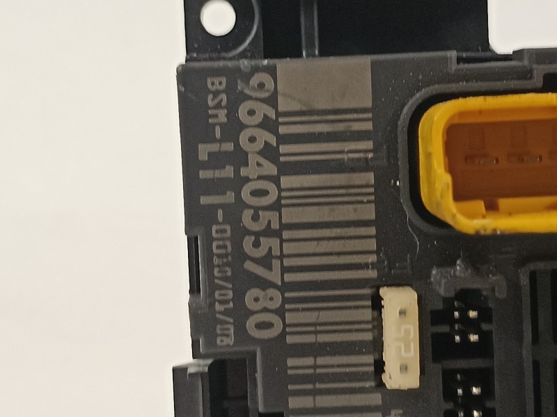 Recambio de caja reles / fusibles para peugeot 207 urban referencia OEM IAM 9664055780  