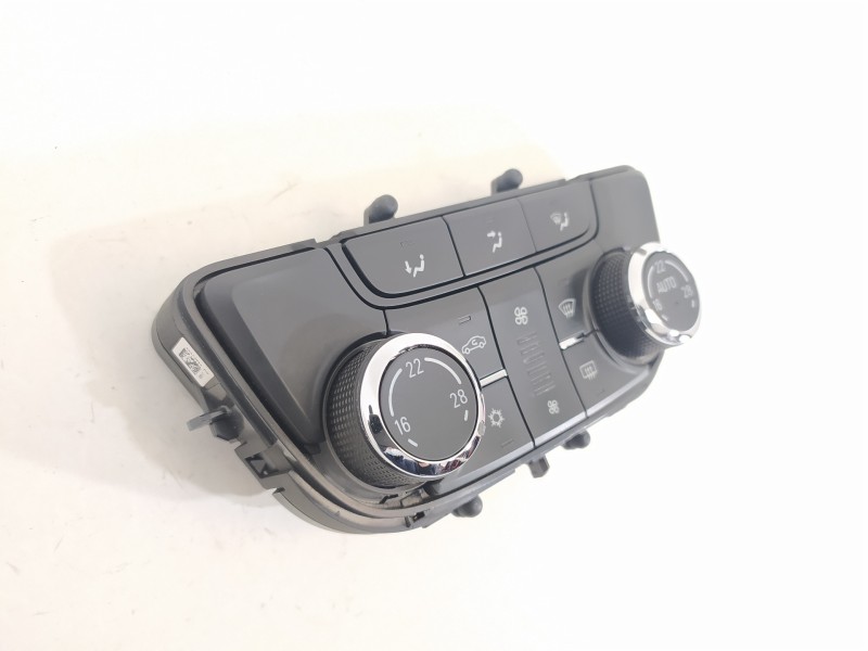 Recambio de mando climatizador para opel zafira (c) excellence start/stop referencia OEM IAM 39081563 1563 A2C1134810001