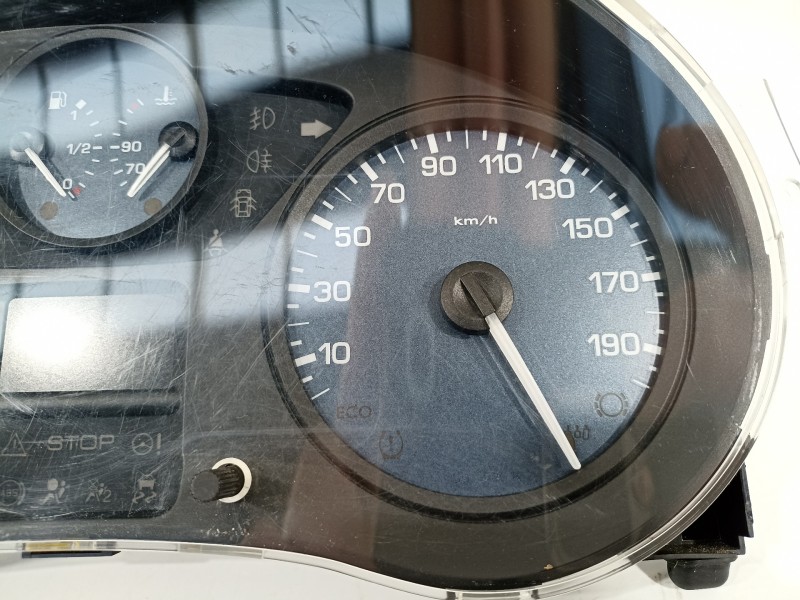 Recambio de cuadro instrumentos para peugeot partner kombi access referencia OEM IAM 9801641380  