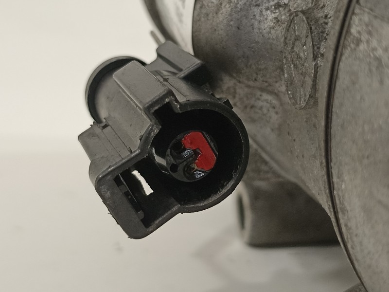 Recambio de compresor aire acondicionado para ford fiesta (cbk) ambiente referencia OEM IAM 2S6119D629AF  