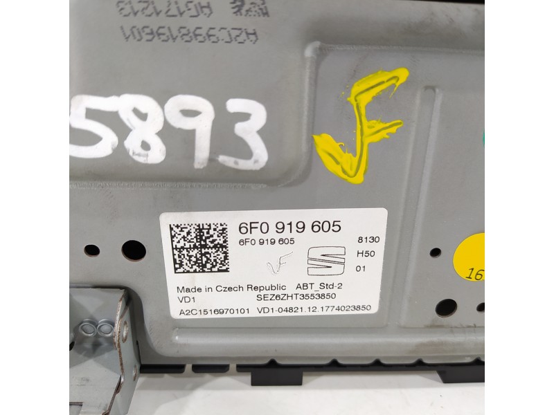 Recambio de pantalla multifuncion para seat ibiza (kj1) style referencia OEM IAM 6F0919605  