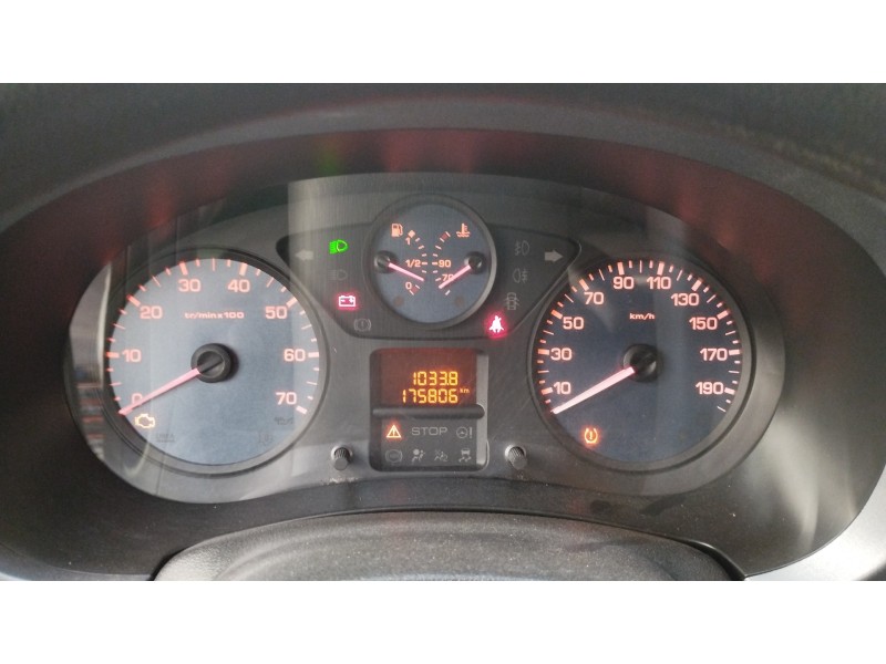 Recambio de cuadro instrumentos para peugeot partner kombi access referencia OEM IAM 9801641380  