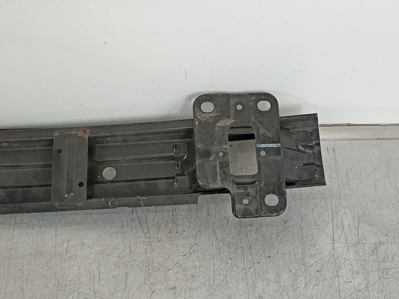 Recambio de refuerzo paragolpes delantero para hyundai i30 classic referencia OEM IAM   