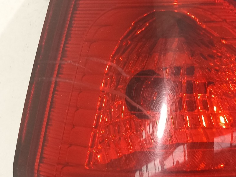 Recambio de piloto trasero izquierdo para opel zafira a blue line referencia OEM IAM 62280  