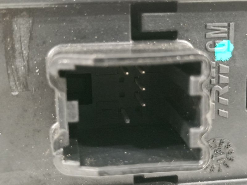 Recambio de mando elevalunas trasero derecho para opel zafira (c) excellence start/stop referencia OEM IAM 13408452  