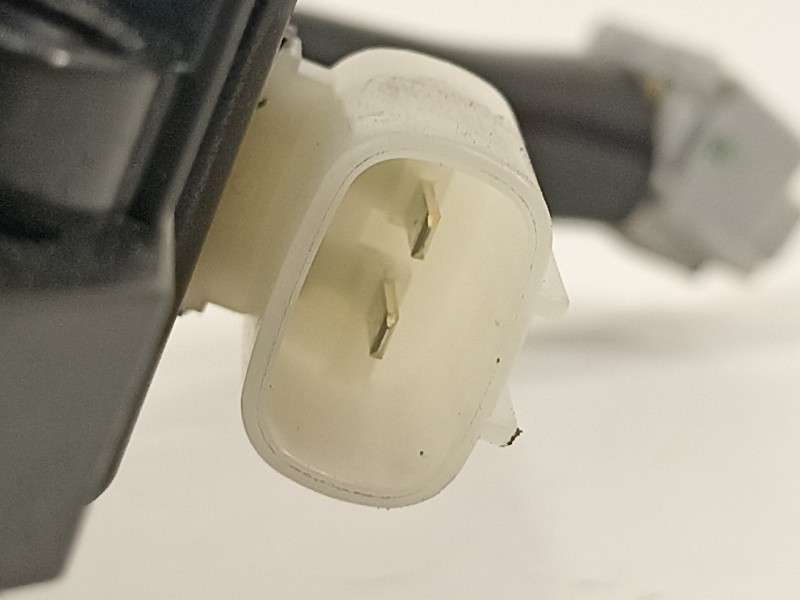 Recambio de cerradura maletero / porton para toyota rav 4 advance hybrid referencia OEM IAM 1638000790  