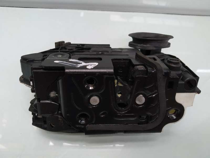 Recambio de cerradura puerta trasera derecha para volkswagen golf vi (5k1) advance referencia OEM IAM 5K4839016H  
