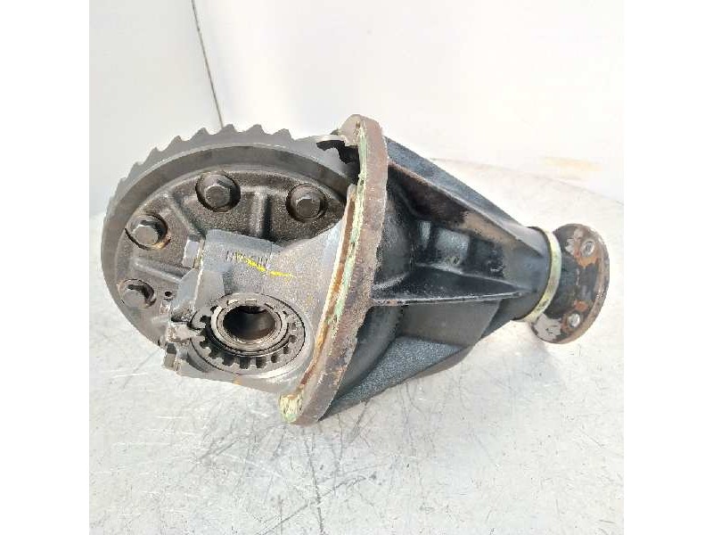 Recambio de diferencial trasero para nissan trade chasis cabina referencia OEM IAM   