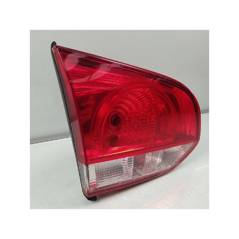Recambio de piloto trasero izquierdo en porton para volkswagen golf vi (5k1) advance referencia OEM IAM 5K0945093G 89090892 