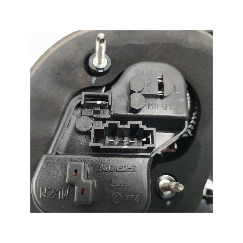 Recambio de piloto trasero izquierdo en porton para volkswagen golf vi (5k1) advance referencia OEM IAM 5K0945093G 89090892 