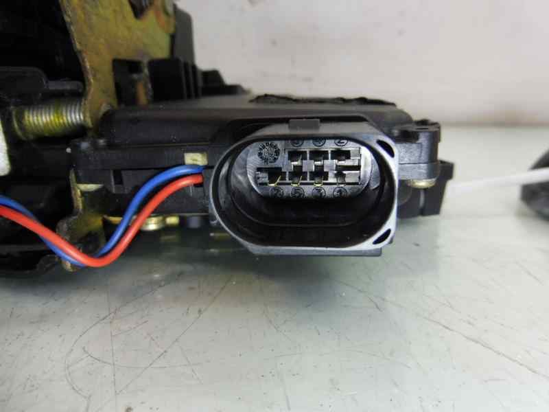 Recambio de cerradura puerta delantera derecha para audi a2 (8z) 1.4 tdi (55kw) referencia OEM IAM 8Z1837016  