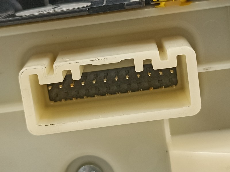 Recambio de mando multifuncion para toyota rav 4 advance hybrid referencia OEM IAM 75L555  