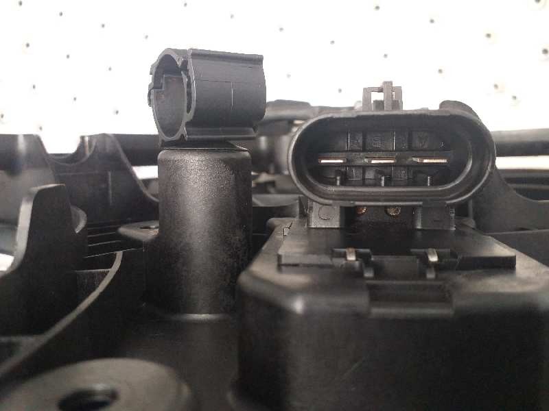 Recambio de electroventilador para opel insignia berlina cosmo referencia OEM IAM 13223019 P8660004 P8210173220