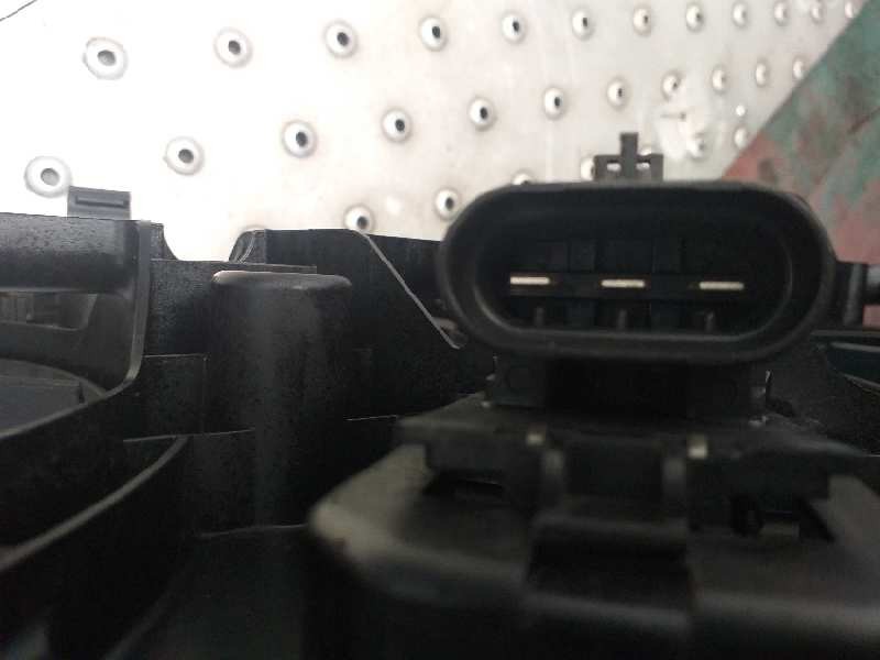 Recambio de electroventilador para opel insignia berlina cosmo referencia OEM IAM 13223019 P8660004 P8210173220