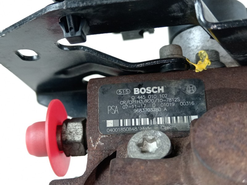 Recambio de bomba inyeccion para peugeot 207 sw sport referencia OEM IAM 9683703780 0445010102 