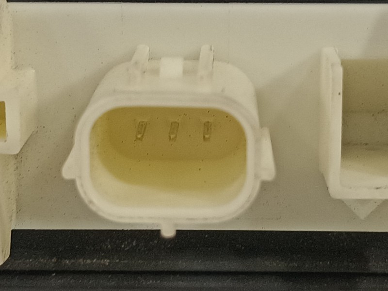 Recambio de maneta exterior porton para toyota rav 4 advance hybrid referencia OEM IAM 8484048020  