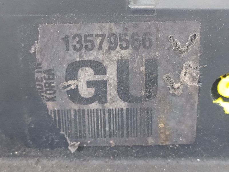 Recambio de cerradura puerta trasera derecha para opel zafira (c) excellence start/stop referencia OEM IAM 13579566  