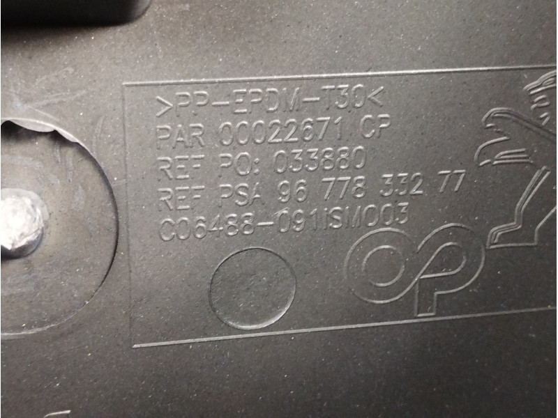 Recambio de porton trasero para peugeot 308 access referencia OEM IAM 1610669880  