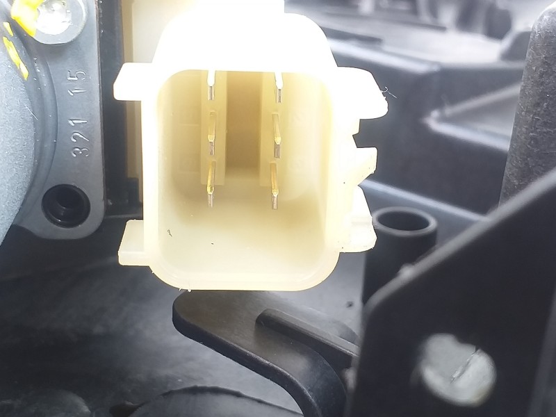 Recambio de elevalunas delantero izquierdo para ford fiesta (ccn) trend referencia OEM IAM C1BBA045H17AB 8A6114A389B 8A61A23201C