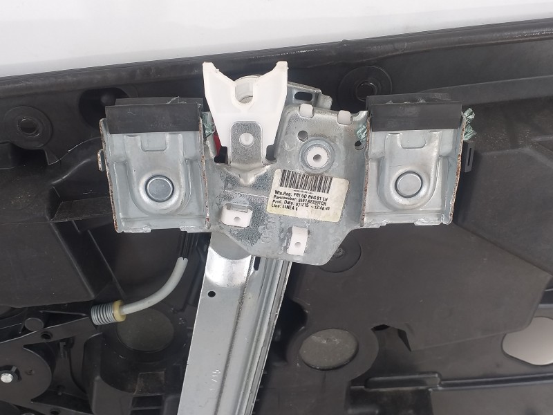 Recambio de elevalunas delantero izquierdo para ford fiesta (ccn) trend referencia OEM IAM C1BBA045H17AB 8A6114A389B 8A61A23201C