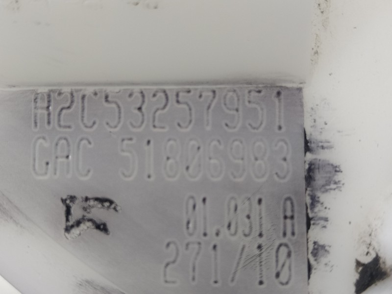 Recambio de bomba combustible para fiat nuova 500 (150) by gucci referencia OEM IAM 51806983 A2C53024940 A2C53257951