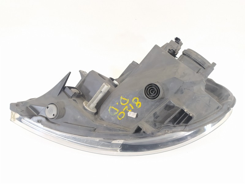 Recambio de faro derecho para renault trafic combi (ab 4.01) generation privilege  combi corto referencia OEM IAM 8200701356 938