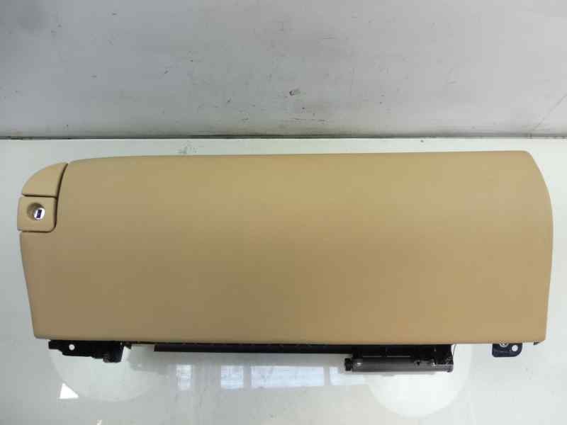Recambio de guantera para lexus is200 (ds2/is2) 220d referencia OEM IAM 5555053050 5543353020 